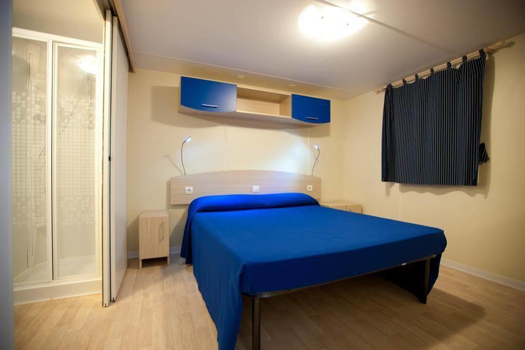 Camping Blu Fantasy